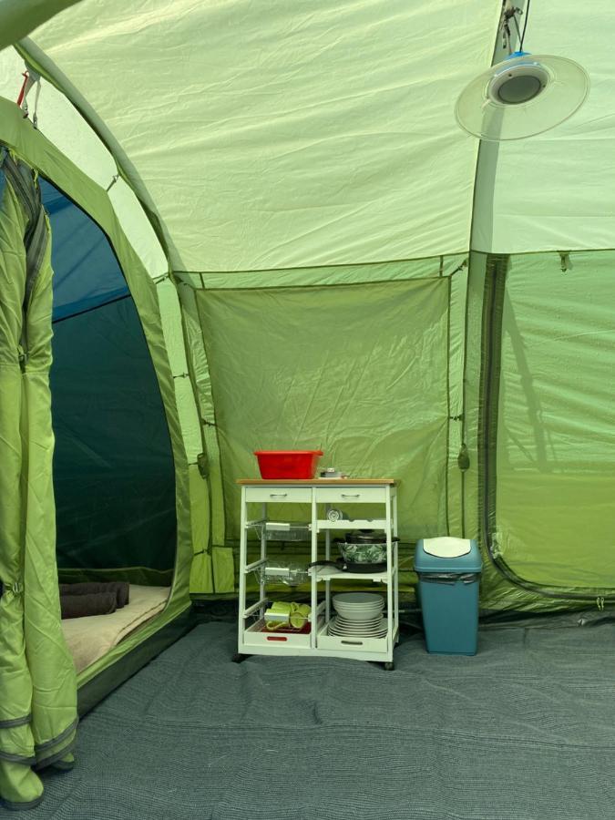 Fonclaire Holidays Carpers Rest Blond